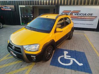 toyota etios 1.5 t-flex cross