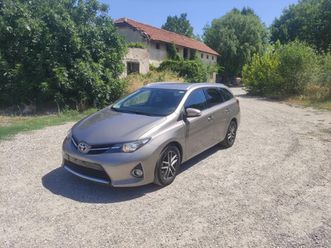 toyota auris 1.4d4d като нов 6ck навигация, камера