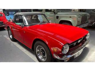 1976 triumph tr6 rouge manuel, 4 vitesses conduite à gauc...