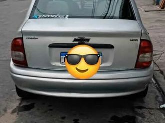 sedan super 1.0 mpfi 4p