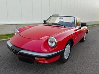② alfa romeo spider : 30 359 km ! — oldtimers & ancêtres — 2ememain