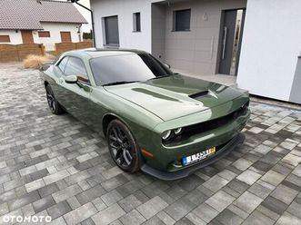 dodge challenger 3.6 sxt plus