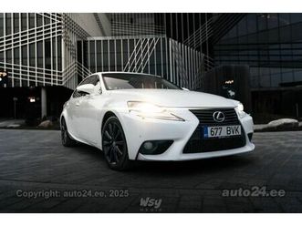 lexus is 300h luxury 2.5 133кв