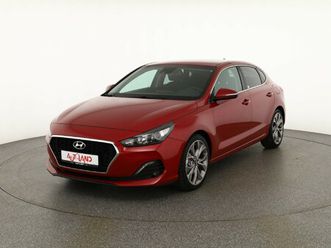 hyundai i30 fastback 1.4 t-gdi style navi kamera dab pdc