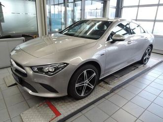mercedes-benz cla 250 e coupé progressive/led/kamera/distronic
