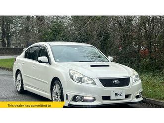 2012 subaru legacy blanc automatique, 6 vitesses conduite...