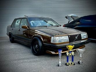 utställnings kaross läs annons