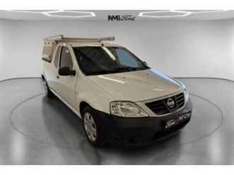 2022 nissan np200 1.6 a/c safety pack