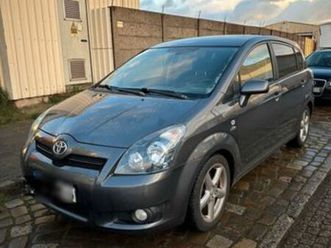 toyota corolla verso 7 sitzer tüv bis 07/2...