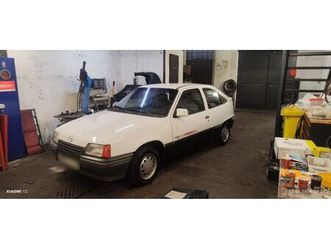opel kadett e bj.1988 modellausstattun...