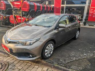 toyota auris edition-s+