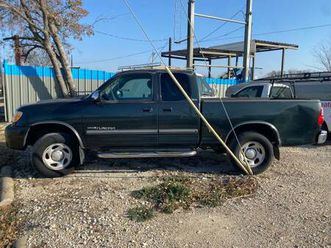 2006 toyota tundra - 127k miles - runs great - $3900 (low miles!)