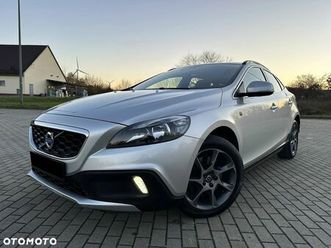 volvo v40 cross country d2 drive-e ocean race
