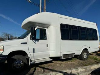 2013 ford e450 mobility shuttle bus | wheelchair accessible