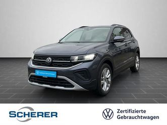 t-cross life 1.0 tsi dsg led iq.drive rear view shz acc app connect