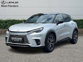 lexus lbx cool privilege pack