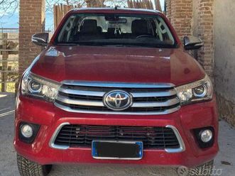 toyota hilux 2.4d-4d double cab executive 4wd auto