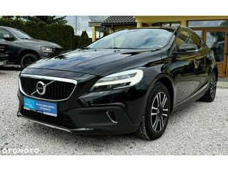 volvo v40 cross country d3 drive-e momentum