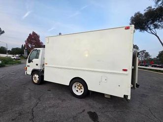 2001 gmc w4500 12'box truck (5.7 v8 gas)(lift gate)(runs great)(128k)