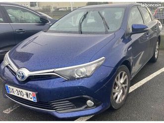 toyota auris hybride 136h - bv cvt dynamic phase 2
