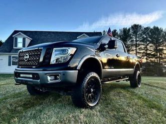 2017 nissan titan xd pro-4x • •rust free/ southern owned •