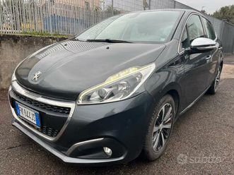 peugeot 208 puretech 82 5p. gpl allure