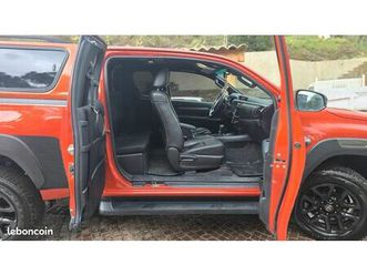 toyota hilux invincible 2.8l