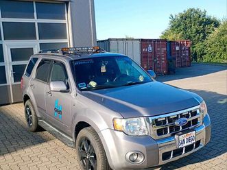 ford escape v6 limited jurassic park/jurassic world tribute