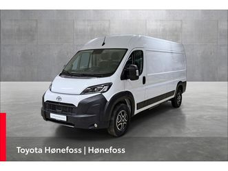 2025 toyota proace max