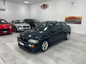 ford escort rs cosworth (t25)