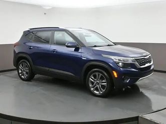 2023 kia seltos lx awd apple carplay, heated seats, blind spot m