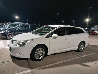 toyota avensis 1.6 benzin 2011