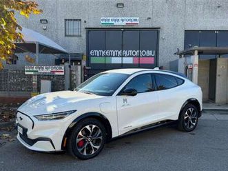 standard range premium awd 269cv auto iva esposta!