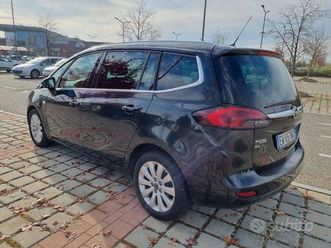 zafira tourer metano