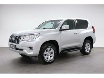 toyota landcruiser 2.8d country at 3 portes