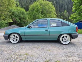 opel kadett e 1.3 i