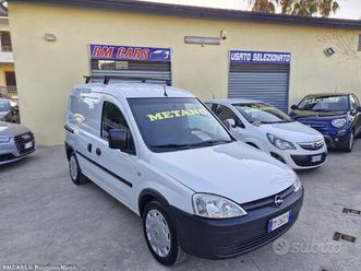 opel combo 1.6 benzina/metano anno 2009