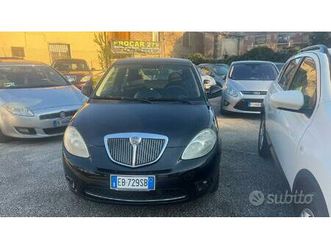 lancia ypsilon 1.3 mjt 75 cv platino* ok neopatent