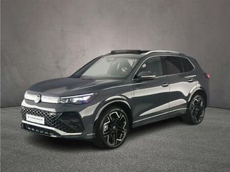 volkswagen tiguan r-line edition 1.5 tsi ehybrid 272pk dsg automaat trekhaak, panoramadak, adaptive cruise control, achteruitrijcamera