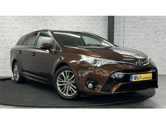 toyota avensis touring sports - 1.8 vvt-i dynamic / cruise / clima / keyless