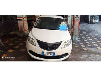 lancia ypsilon 1.0 firefly 5 porte s&s hybrid ecochic gold km 66.000