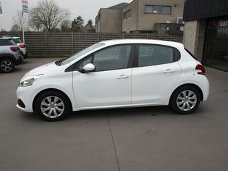 peugeot 208 1.2 active 04/2018 52000 km