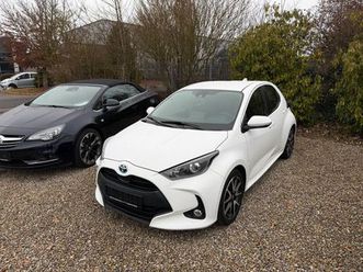 toyota yaris 1.5 hybrid design comfort