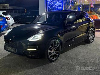 porsche macan turbo performance impeccabile