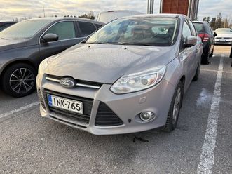 ford focus 1,6 ecoboost 182 hv titanium m6 5-ov ** adapt. vakkari / vetokoukku / blis / xenon / keyless / lämm.tuulilasi **
