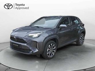 yaris cross 1.5 hybrid 5p. e-cvt awd-i trend