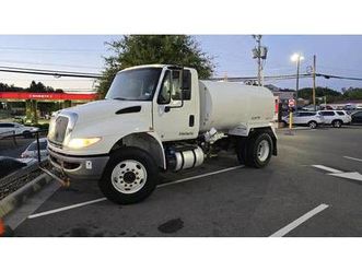 2019 international durastar 4300 6.7 cummins+ledwell 2000 gal sprayer