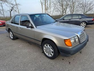 mercedes-benz 260e / w124 / schöner oldtimer zum aufbereiten