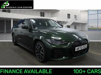 2022 - 40 m sport 4-door