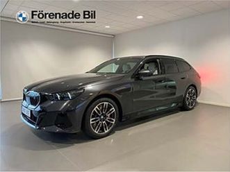 bmw i5 edrive40 touring m-sport pro h/k adaptiv fathållare rattvärme